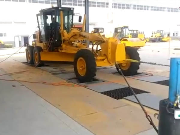 拖拉機(jī)輪轂試驗(yàn)臺試驗(yàn)現(xiàn)場視頻 拖拉機(jī)輪轂試驗(yàn)臺試驗(yàn)現(xiàn)場視頻